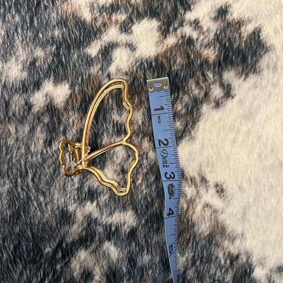 Metal Butterfly Claw Hair Clip | Gold | New - Picture 4 of 5
